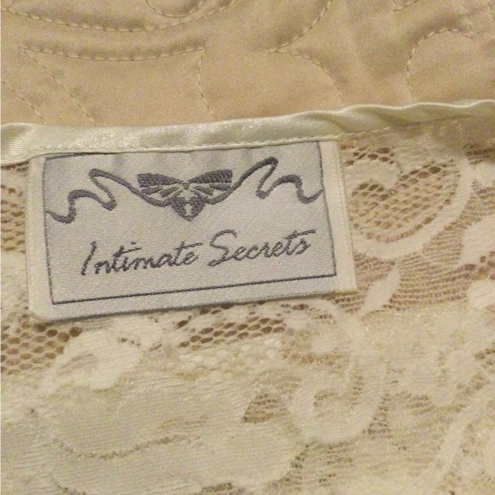 Intimate Secrets-Lace Slip - Picture 7 of 9